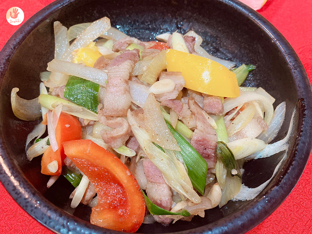 新竹竹北]福樂休閒漁村（附菜單）。烏魚子特色料理。中式料理。綠地草皮。巨豬出沒。近新月沙灣。親子景觀餐廳- Drama抓媽日常